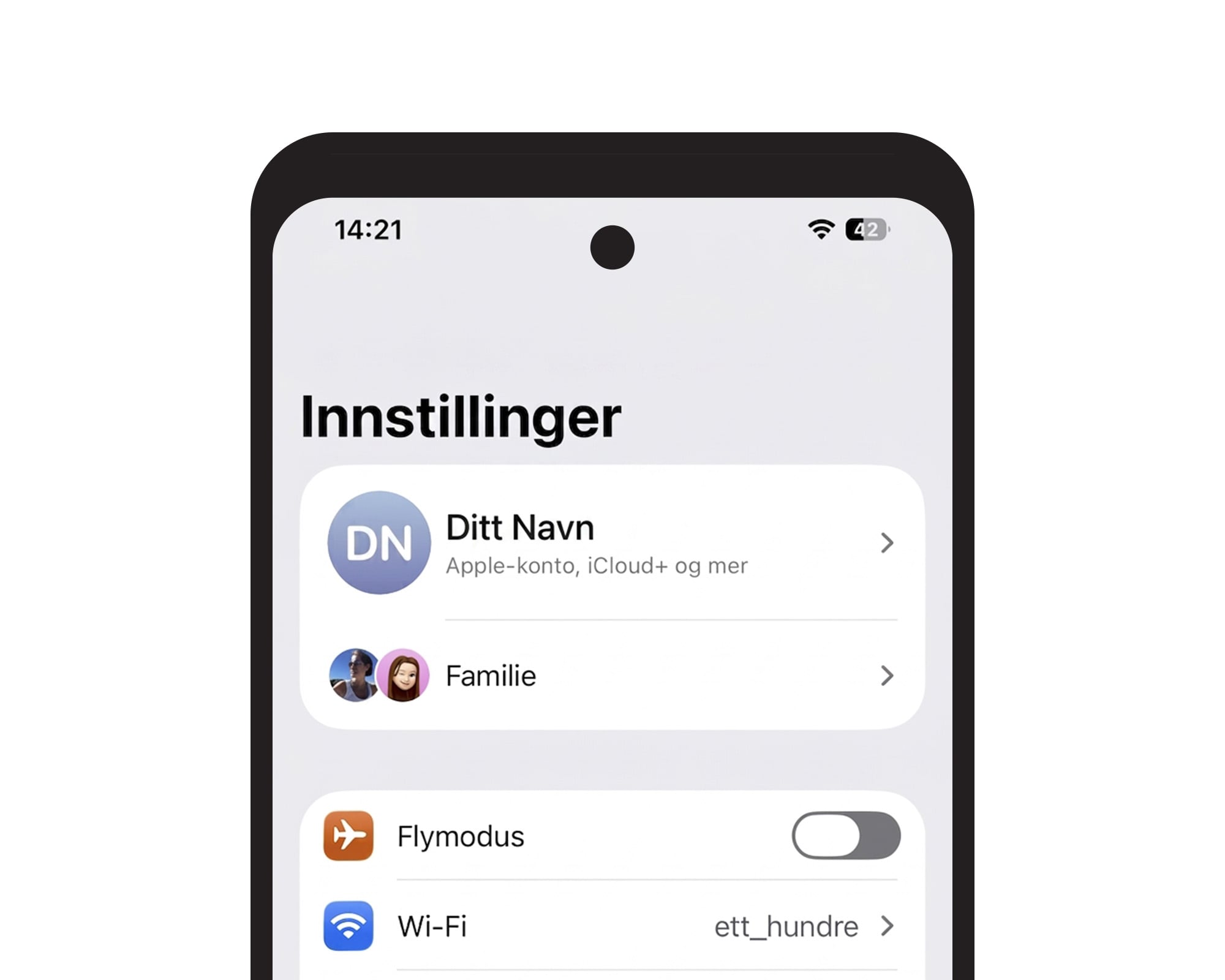 Mobilskjerm med iPhone-innstillinger. &Oslash;verst vises brukerens Apple-konto og valget &laquo;Familie&raquo;.